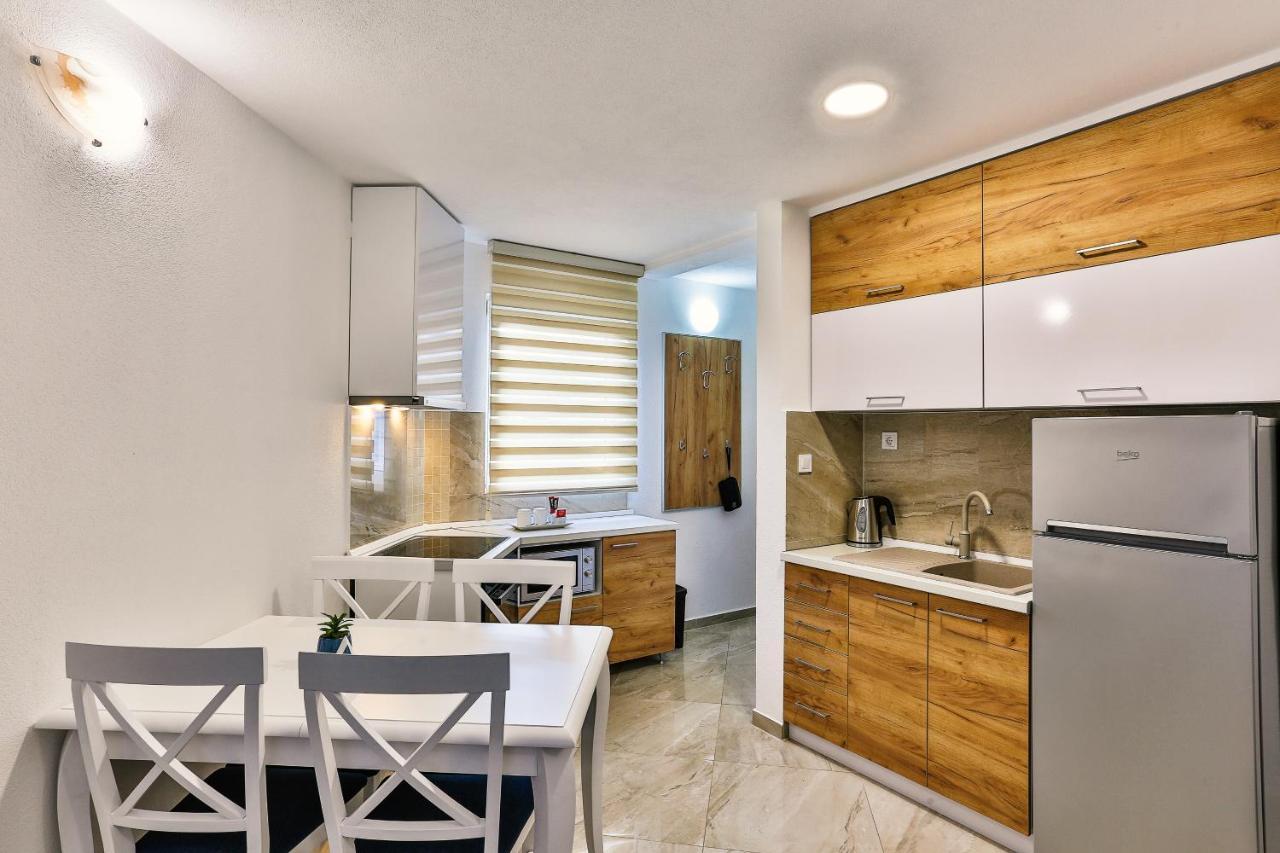 Zara Apartment Budva Exterior photo