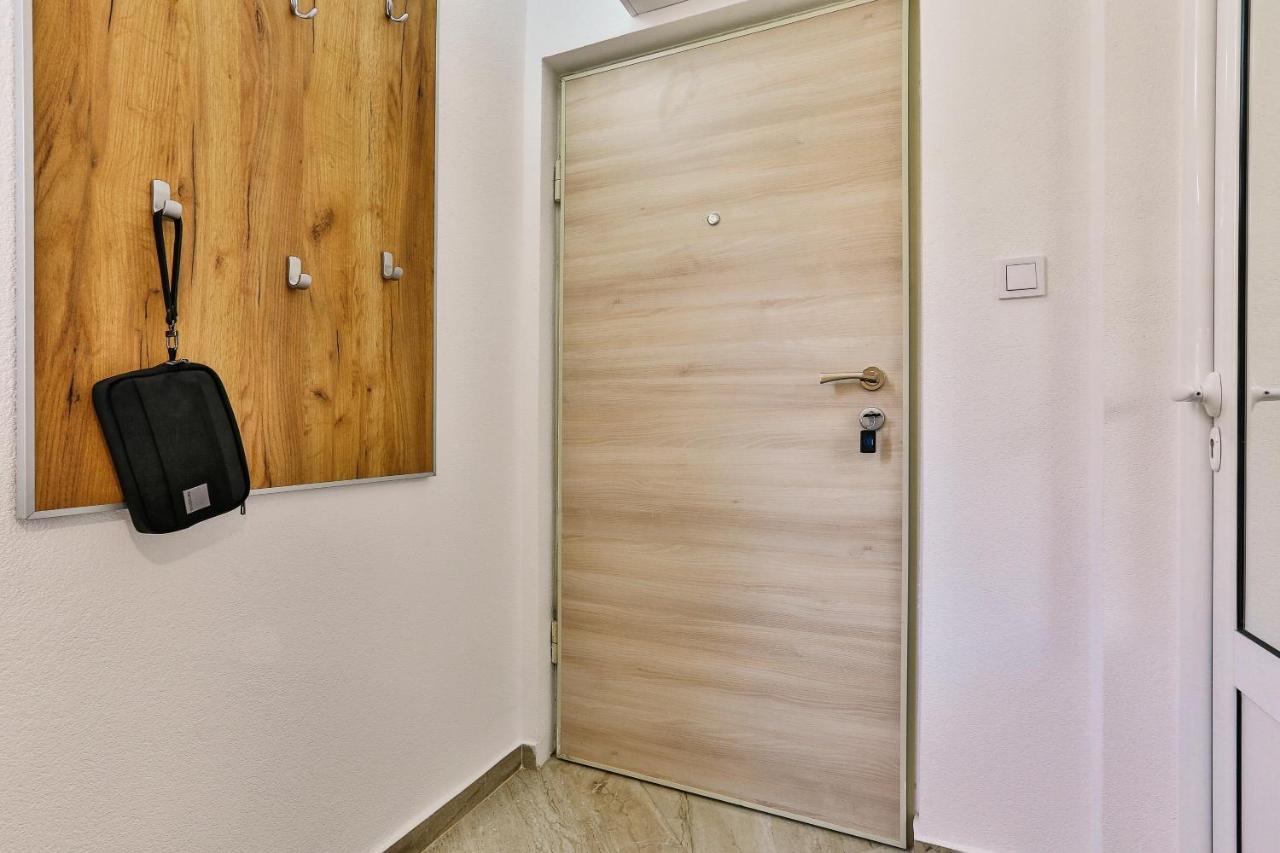 Zara Apartment Budva Exterior photo